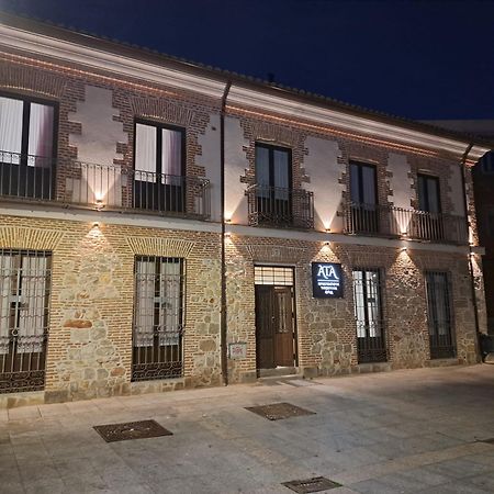Apartamentos Turisticos Avila Puerta De Los Leales 1-2 Kültér fotó
