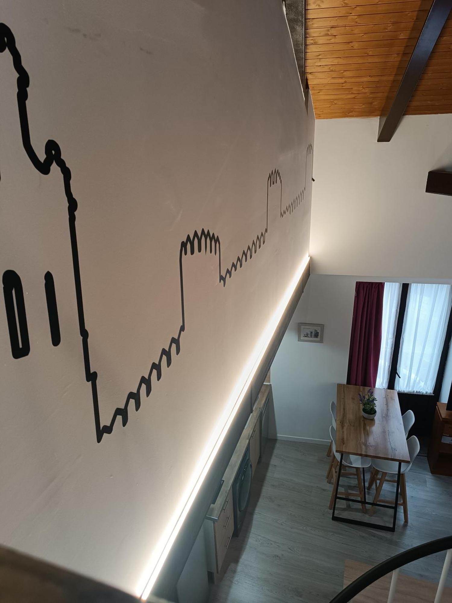 Apartamentos Turisticos Avila Puerta De Los Leales 1-2 Kültér fotó