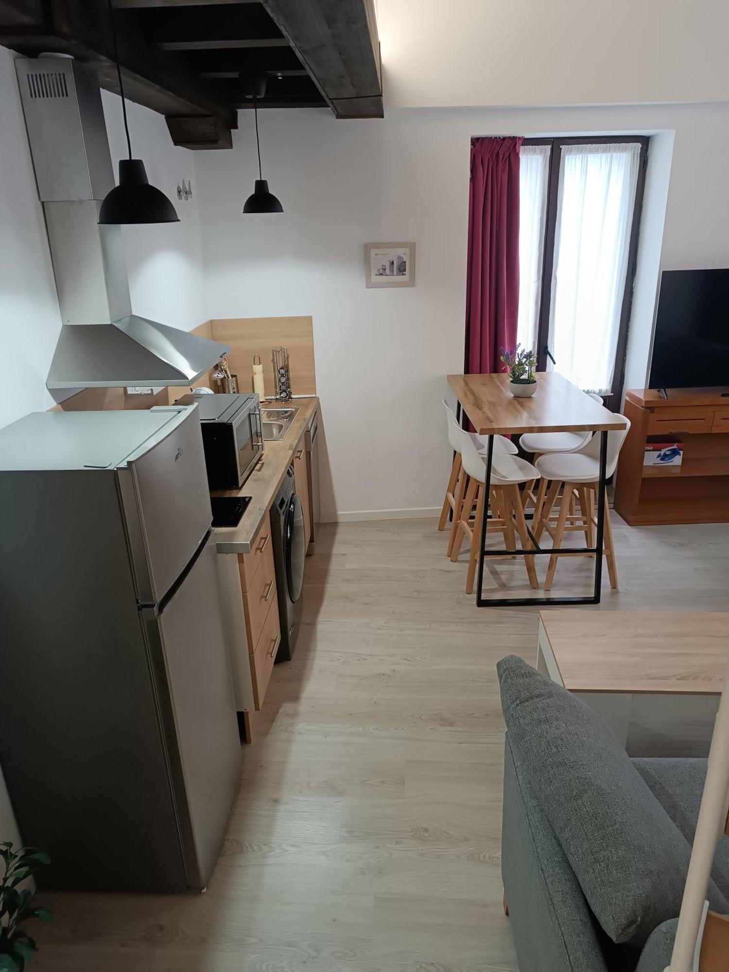 Apartamentos Turisticos Avila Puerta De Los Leales 1-2 Kültér fotó